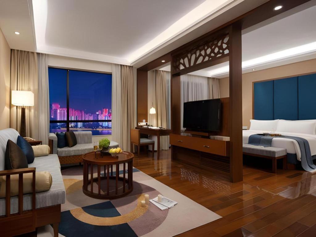 Baohua Harbour View Hotel Haikou  Zewnętrze zdjęcie